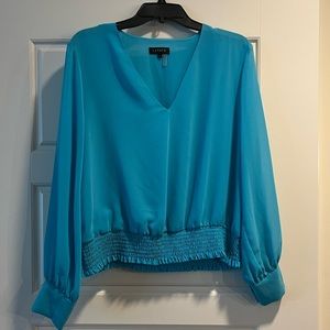 STATE V-neck blouse. Size large, blue.